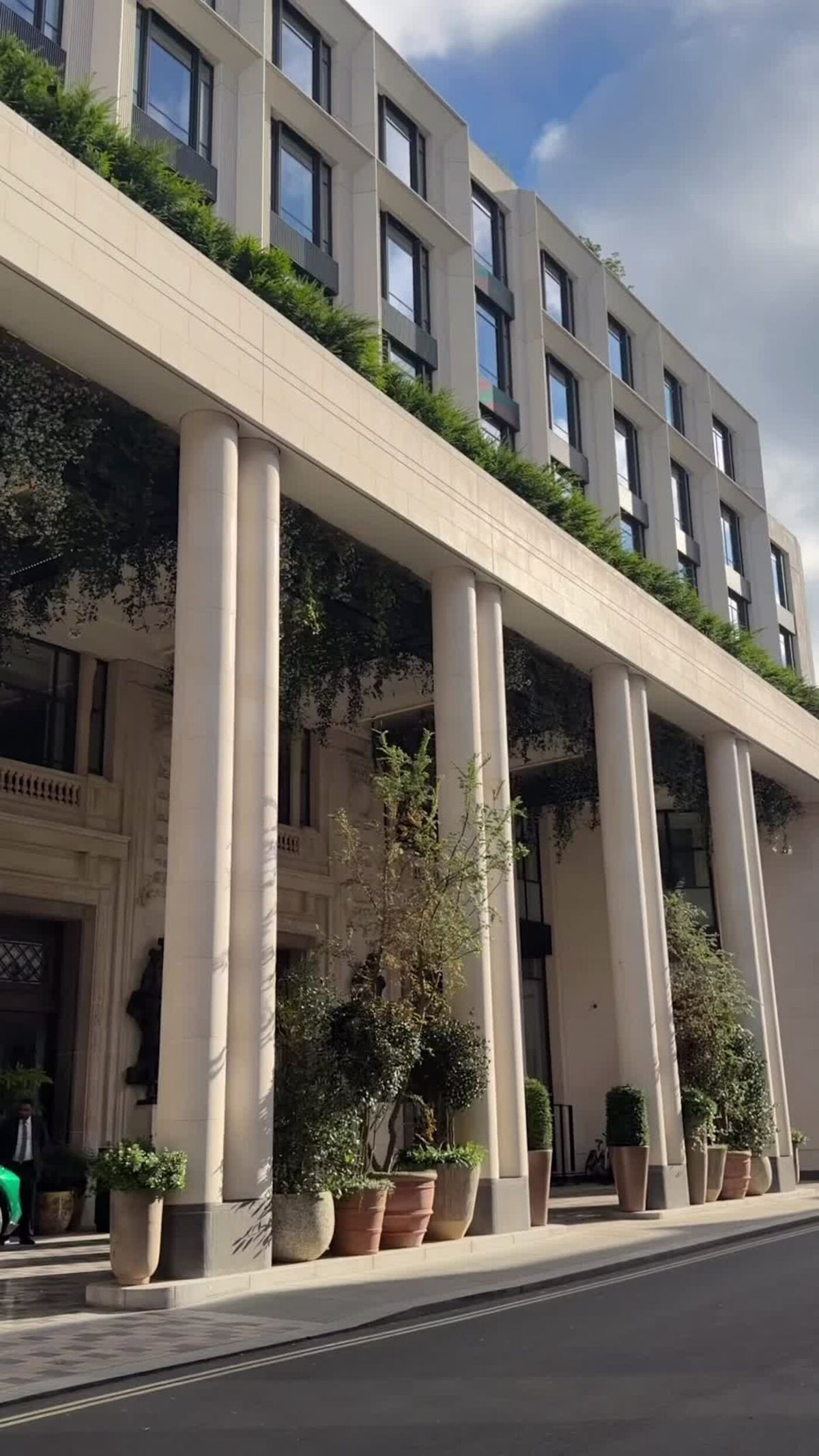 Retreat venue exterior, Six Senses London